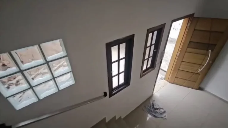 Imagem Sobrado à Venda - 3 Dormitórios (1 Suíte) 2 Vagas Conforto e Espaço
