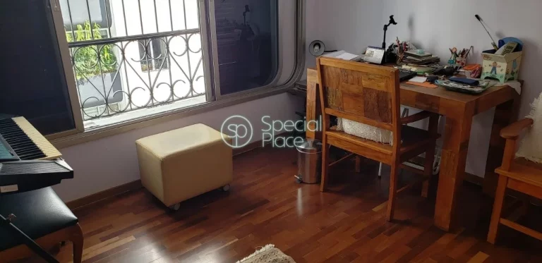 Imagem 127 metros 3 dormitórios 1 suíte dormitório de empregada e banheiro Piscina Quadra Salão de fest...