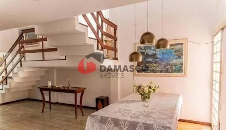 Imagem Sobrado à venda 4 Quartos, 4 Suites, 8 Vagas, Jardim, Santo André - SP