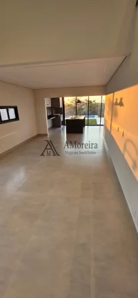 Imagem Imperdível: Casa de luxo em condomínio no Jardim Florestal, Jundiaí-SP - 3 quartos, 3 suítes, 3 salas, 4 banheiros, 4 vagas - 271,07 m²