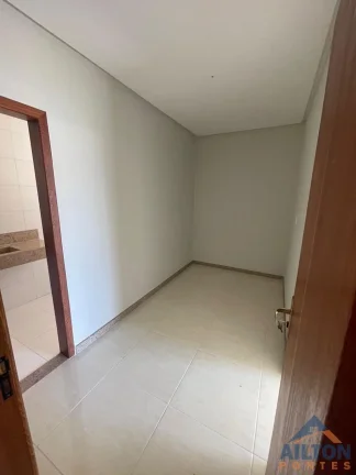 Imagem Casa Duplex com 3 Quartos à Venda em Itapebussu - Guarapari/ES
