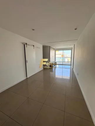 Imagem OPORTUNIDADE! BELÍSSIMO APARTAMENTO COM VISTA PANORÂMICA E ETERNA PARA O MAR, NA PRAIA DO CANTO EM VITÓRIA/ES!