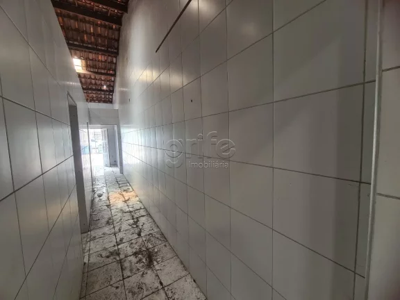 Imagem Excelente casa bem ventilada, em ótima localização na Parquelândia, próximo Av. Bezerra de Mene...