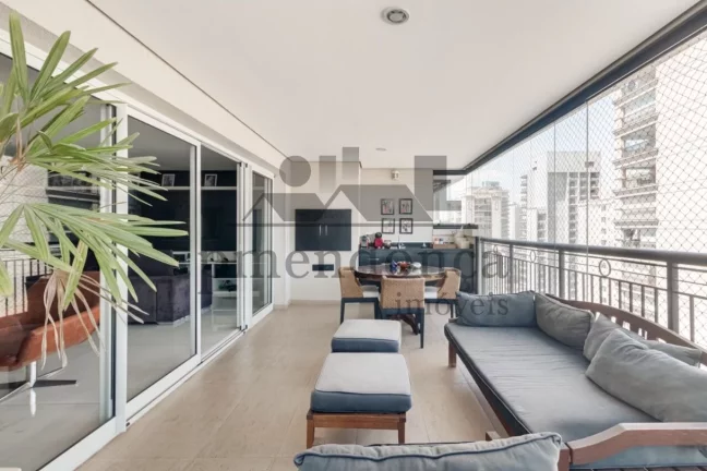 Imagem Apartamento na Vila Nova Conceição com 234m² pronto para morar!