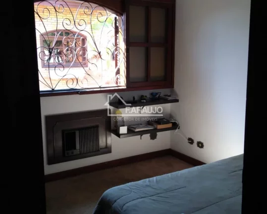 Imagem Casa à venda em Jardim Leocádia com 565m² 6 quartos, 7 vagas