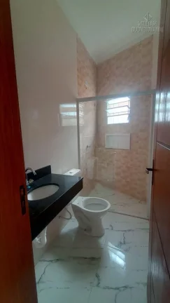 Imagem CASA DE ESQUINA COM PISCINA EM MONGAGUÁ LADO PRAIA !