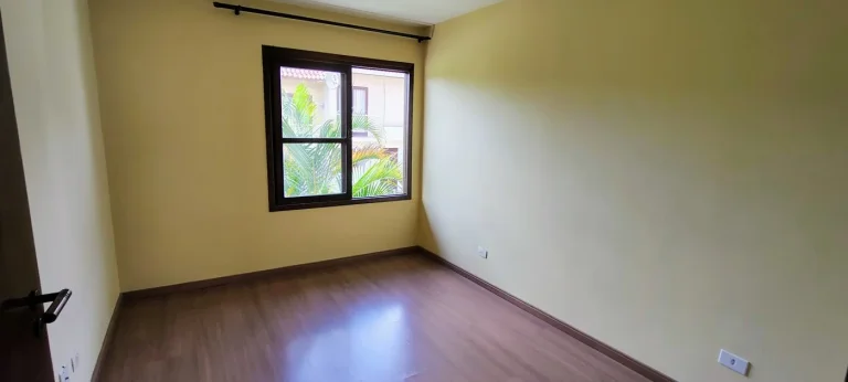 Imagem Sobrado 3 dormitórios em condominio.Bairro Barreirinha.