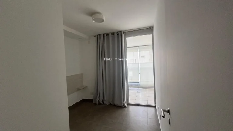 Imagem Apartamento para locação na Consolação, São Paulo-SP: 1 quarto, 1 sala, 1 banheiro, 1 vaga de garagem, 50m² de área.