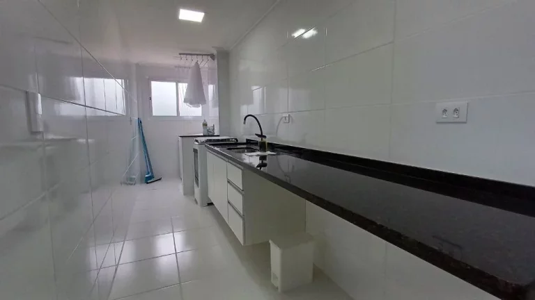Imagem Apartamento com 2 dormitórios à venda, 72 m² por R$ 590.000,00 - Balneário Flórida - Praia Grande/SP