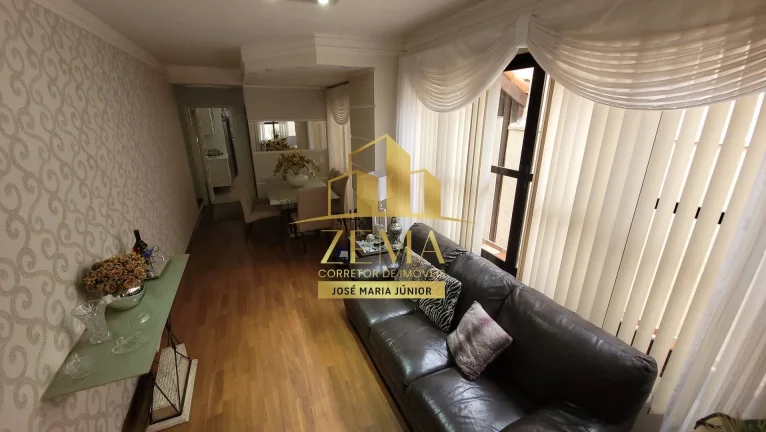 Imagem Sobrado Condomínio 03 dorms, Piscina no Condo, Segurança 24h, 03 vagas