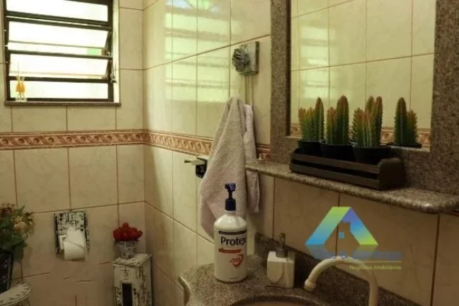 Imagem Casa à venda com 163m², 3 quartos e 3 vagas