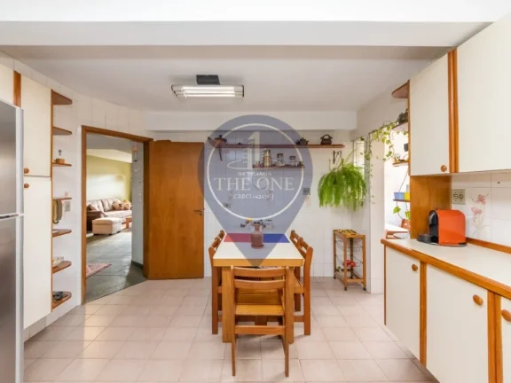 Imagem Imperdível: Apartamento de 4 quartos e 1 suíte na Vila Mariana, SP, com 168m² e vaga de garagem.