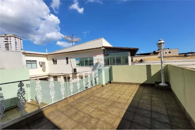 Imagem Casa com 4 quartos, à venda no Pechincha , Rio de Janeiro.