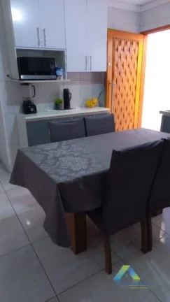Imagem SANTO ANDRÉ Casa 150M², 2 dormitórios, 4 vagas, ótima localização e valor !!!!