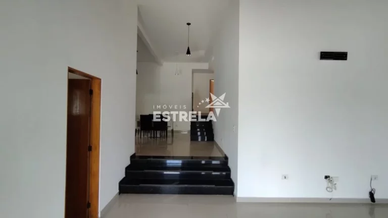 Imagem Casa de Condomínio com 06 Dorms à Venda