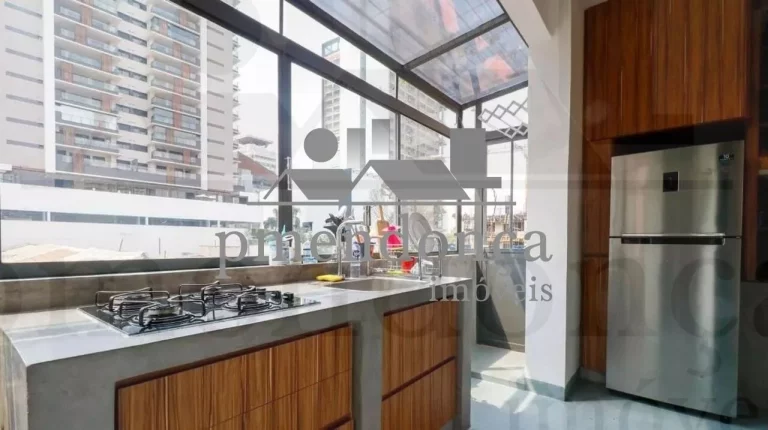 Imagem Apartamento reformado em Pinheiros, com 95m² com 2 quartos.