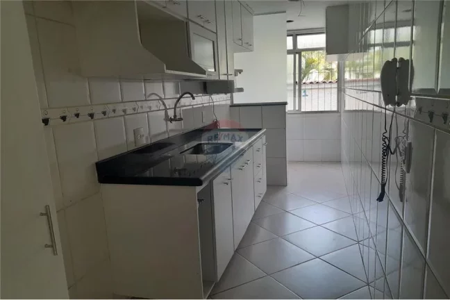 Imagem Apartamento com 2 quartos á venda em Praça Seca - Rio de Janeiro