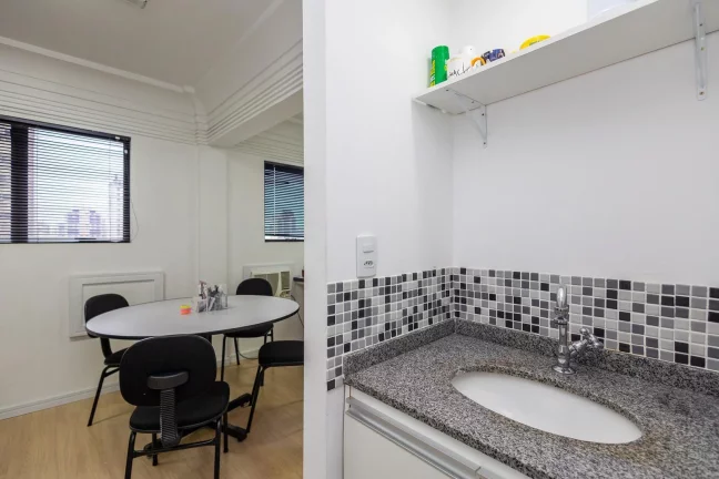 Imagem Sala comercial no Centro de Curitiba, PR