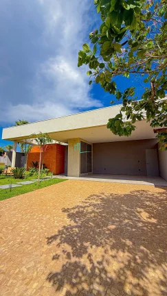 Imagem LINDA E EXCLUSIVA RESIDÊNCIA TÉRREA COM UM PROJETO TOTALMENTE DIFERENCIADO E EM UM LOTE COM POSIÇÃO PRIVILEGIADA NO CONDOMINIO.