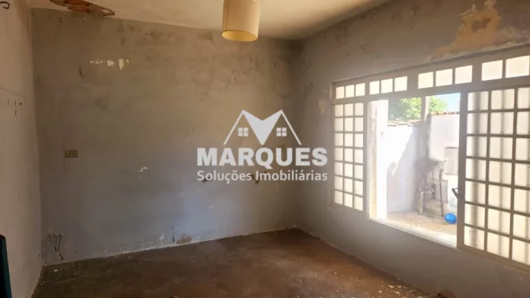Imagem Sobrado c/ 3 dorms, e mais 2 casas nos fundos