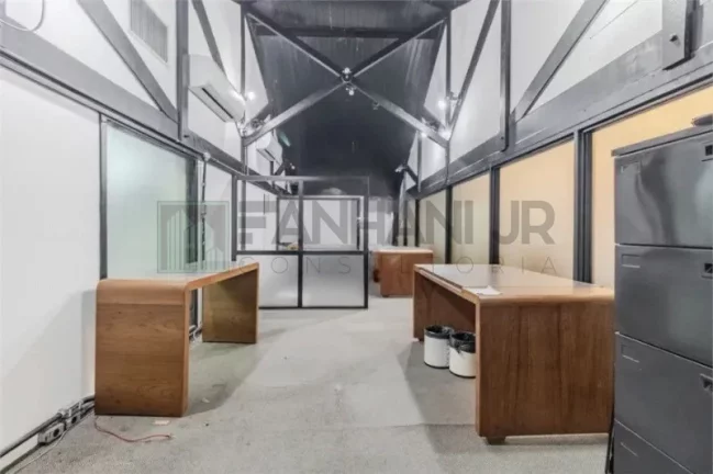 Imagem Excelente Casa Comercial para Locação em São Paulo-SP, Jardim Paulista: 15 Salas, 8 Banheiros, 8 Vagas de Garagem, 1.033m².