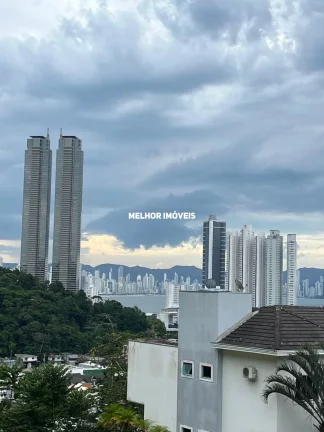 Imagem Terreno á venda em Condomínio fechado localizado em Balneário Camboriú