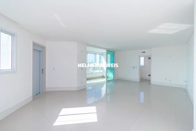 Imagem Apartamento com 121,23m² à Venda no Edifício San Gennaro - Centro de Balneário Camboriú - SC