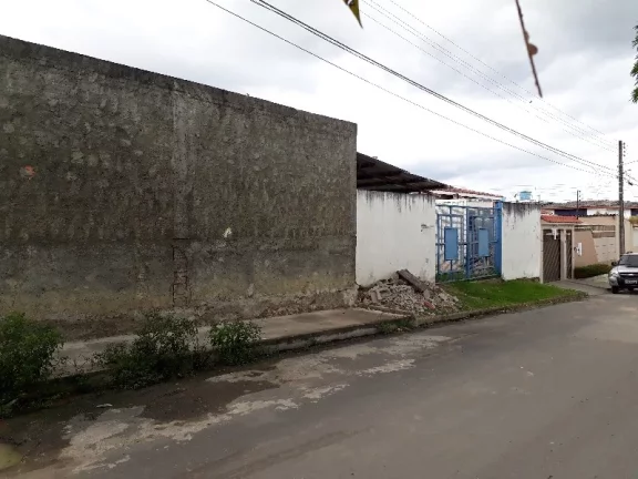 Imagem Excelente Terreno no bairro Parque 10, perto de padaria , de supermercado e da via principal
