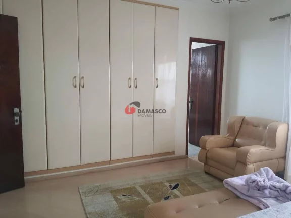 Imagem Sobrado à venda 3 Quartos, 1 Suite, 12 Vagas, 300M², Cerâmica, São Caetano do Sul - SP