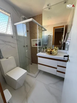 Imagem Viva com exclusividade na região mais charmosa da Praia da Costa. Este apartamento de 119 m² une s...