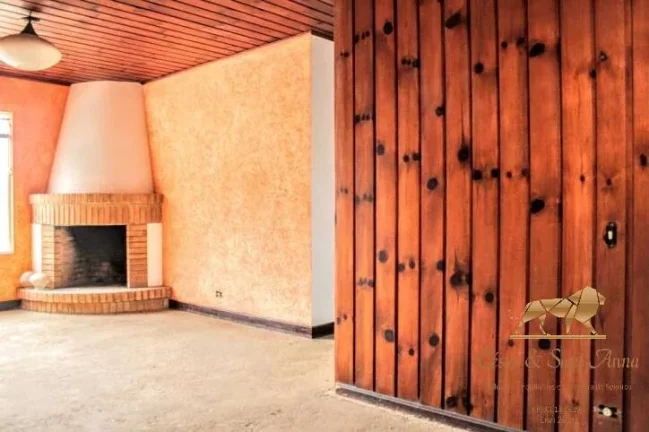 Imagem CASA Á VENDA EM ÓTIMA LOCALIZAÇÃO EM CAMPOS DO JORDÃO-SP