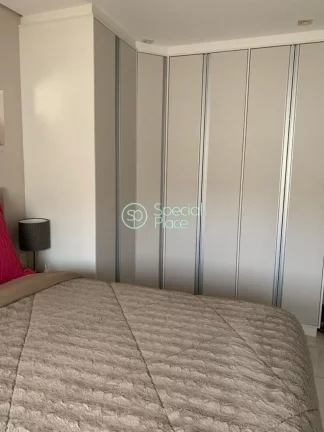Imagem Amplo apartamento à venda com 2 quartos, sendo 2 suítes, e 3 banheiros no total. Este apartamento ...