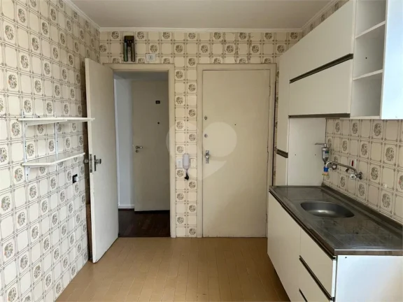 Imagem Apartamento à venda com 2 quartos no condomínio Ed. Emília, São Paulo - SP