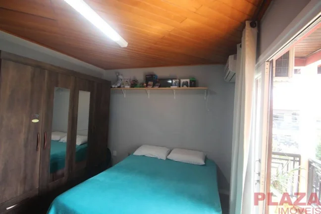 Imagem Casa no Centro | 9 Dormitórios | 4 Vagas | 300m² de Terreno | Permuta Menor | Balneário Camboriú – SC