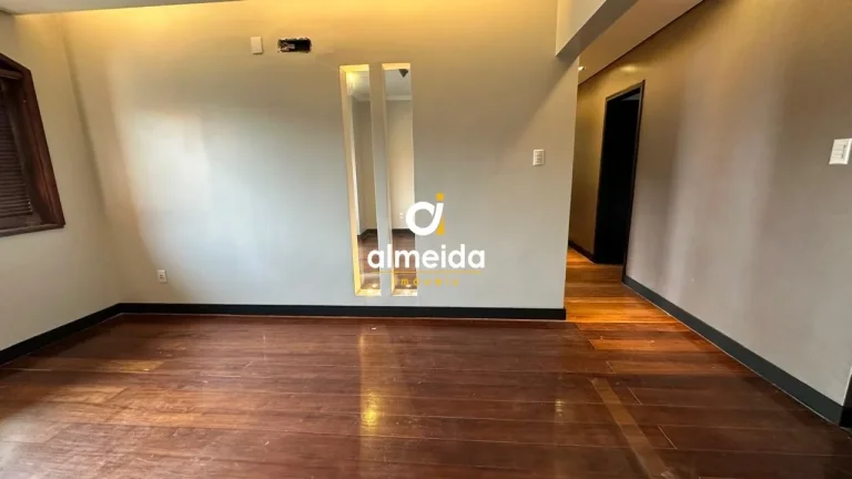 Imagem Casa 3 dormitórios à venda Nossa Senhora de Lourdes Santa Maria/RS