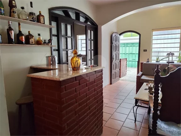 Imagem Sobrado à venda com 6 quartos, sendo 4 suítes, em Butantã, São Paulo - SP