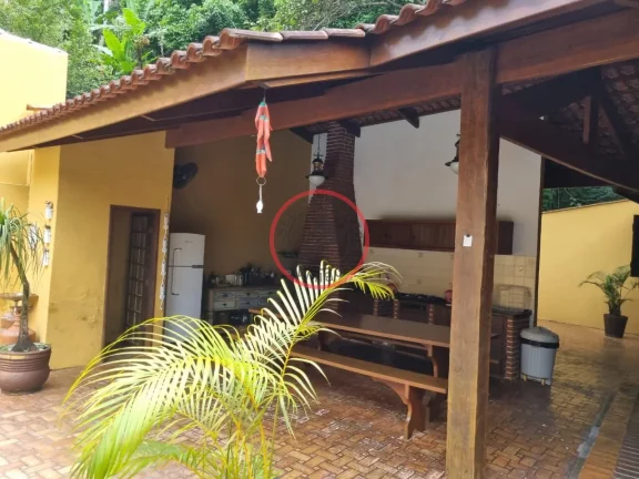 Imagem Casa ampla , estilo colonial ,com 5 suítes , piscina, sauna casa de caseiro , área gourmet , junto a natureza