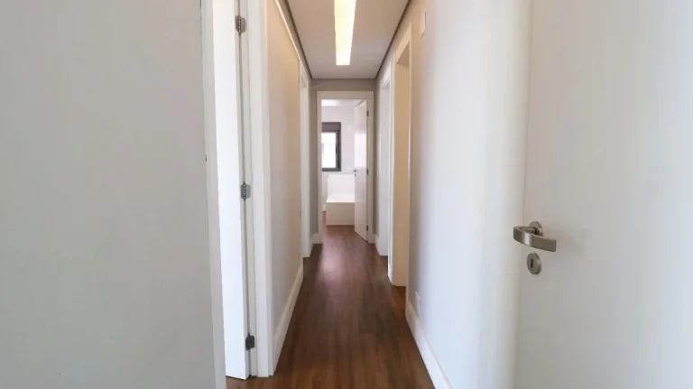 Imagem Apartamento 162M², 4Q, 2 Suítes, 5 Banheiros, 2 Vagas, Varanda Gourmet, Academia, Piscina Adulto, Infantil e Aquecida, Salão de Festas e Jogos, Quadra