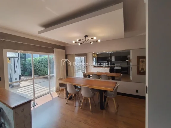 Imagem ...#34;Conforto e Lazer: Linda Casa em Condomínio com Suítes e Área de Lazer Completa!...#34;