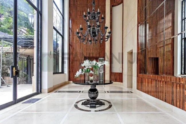Imagem Luxuoso apartamento à venda em São Paulo-SP, Jardim Europa: 4 quartos, 4 suítes, 3 salas, 6 banheiros, 4 vagas de garagem, 310m².