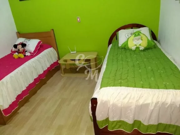 Imagem Casa avarandada com cômodos amplos