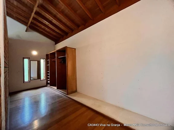 Imagem Casa em meio a muito verde com 671 m² Granja Viana - Cotia