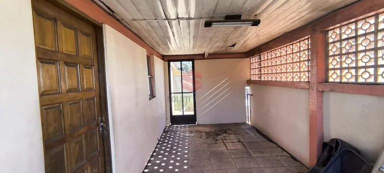Imagem Casa de Esquina, Vila Bancária, Campo Largo/PR
