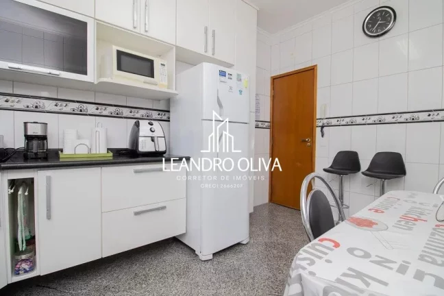 Imagem Sobrado à Venda – Mirandópolis • 179 m² • 3 dormitórios • 2 vagas