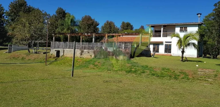 Imagem Belíssima Chácara na Beira da Represa de Piracaia