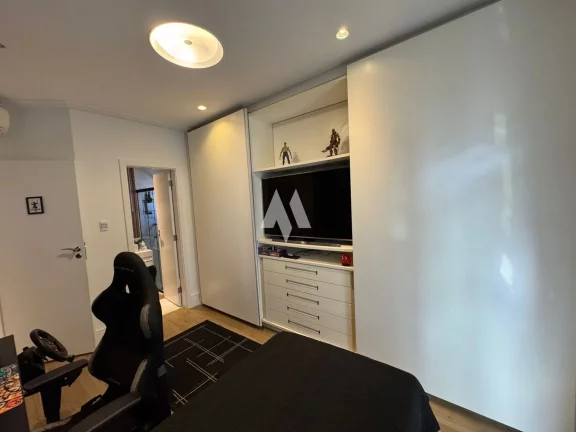 Imagem Apartamento à venda com 4 dormitórios, 3 suítes e 2 vagas - Gonzaga / Santos