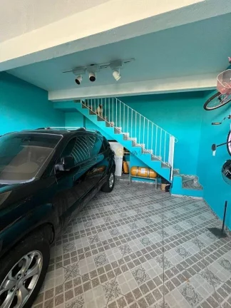 Sobrado com 3 Quartos e 2 banheiros à Venda, 120 m por R$ 425.000