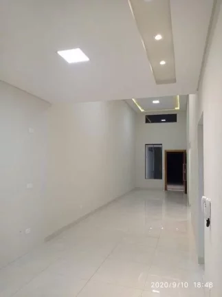 Imagem Casa para Venda em Maringá, Jardim Fregadoli, 3 dormitórios, 1 suíte, 1 banheiro
