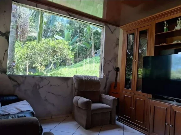 Imagem Chácara 1.600m², Escritura, 3 Quartos, sendo 2 Suítes, Vários pé frutas, no Rio Grande da Serra-SP