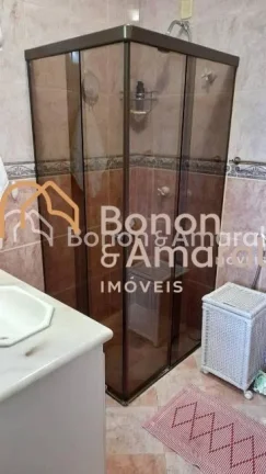 Imagem Apartamento à venda em Campinas próximo à Lagoa do Taquaral.
Possui 3 quartos sendo 1 suíte, var...